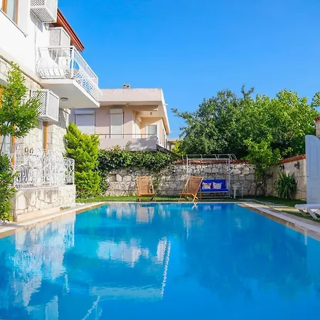 Limoni Alacati * Çeşme