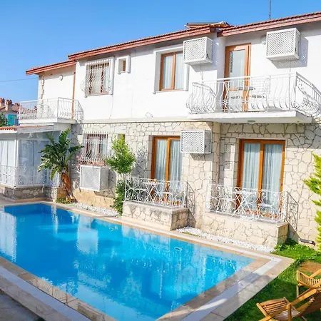 Hotel Limoni Alacati *