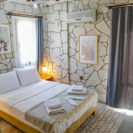 Limoni Alacati Hotel